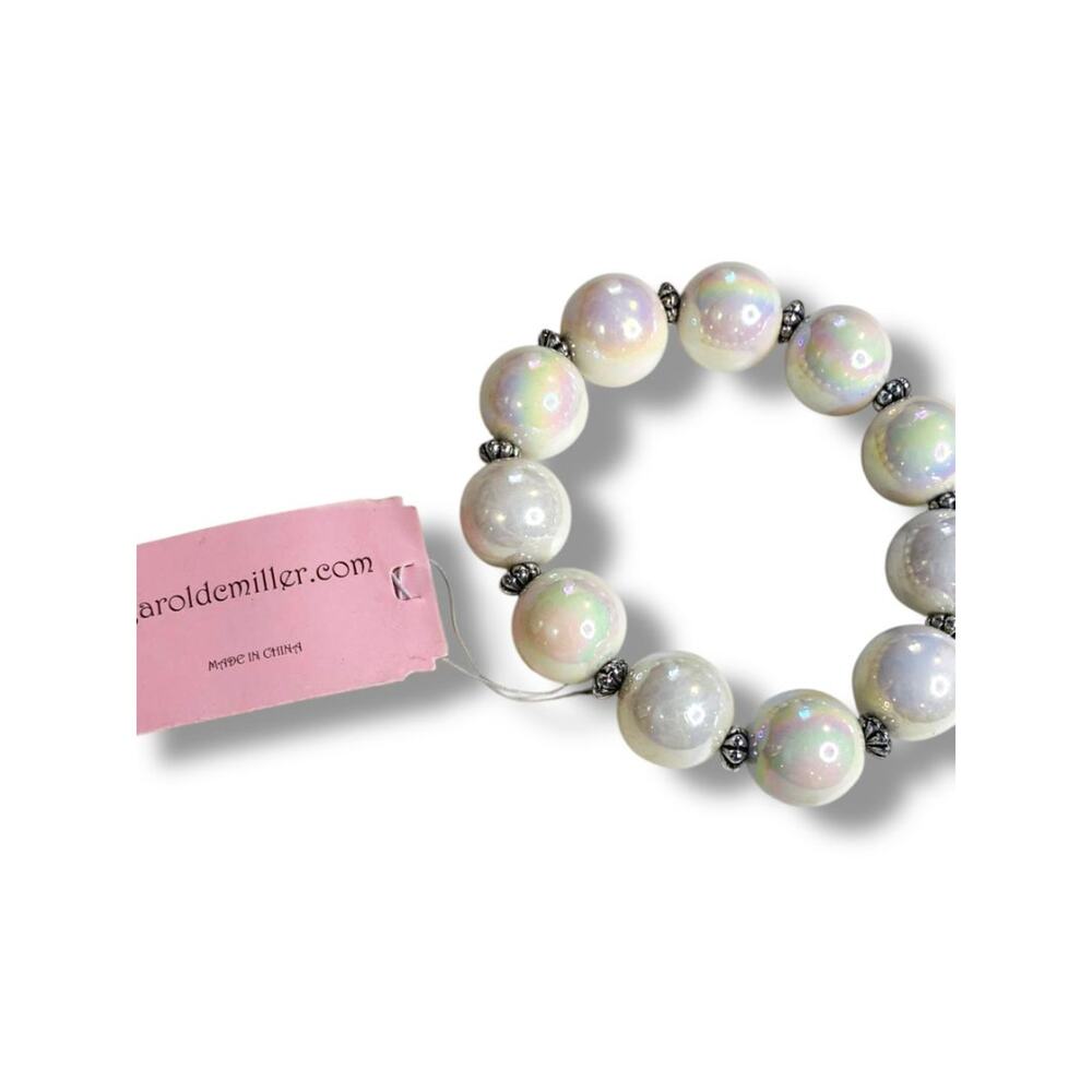 Friends Collection Garold C Miller White Oplascent Beaded Stretch Bracelet New